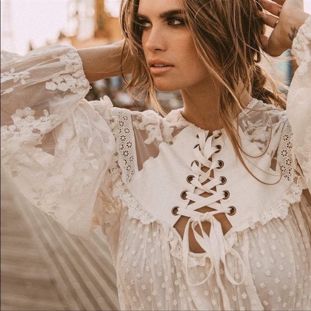 Spell & The Gypsy Collective Dawn Lace Blouse in Cream, Size Medium